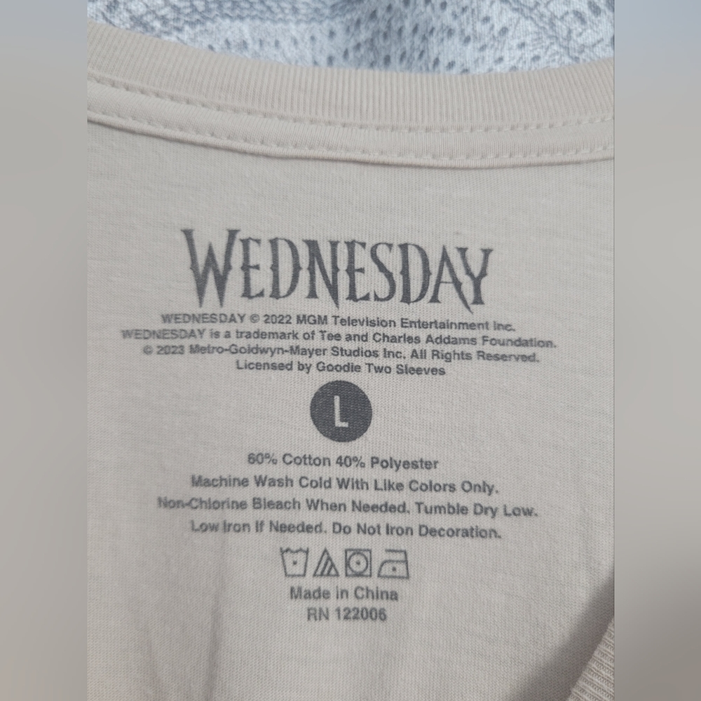 Wednesday Addams Love Is Torture Short Sleeve T-shirt Size Large - Picture 3 of 4